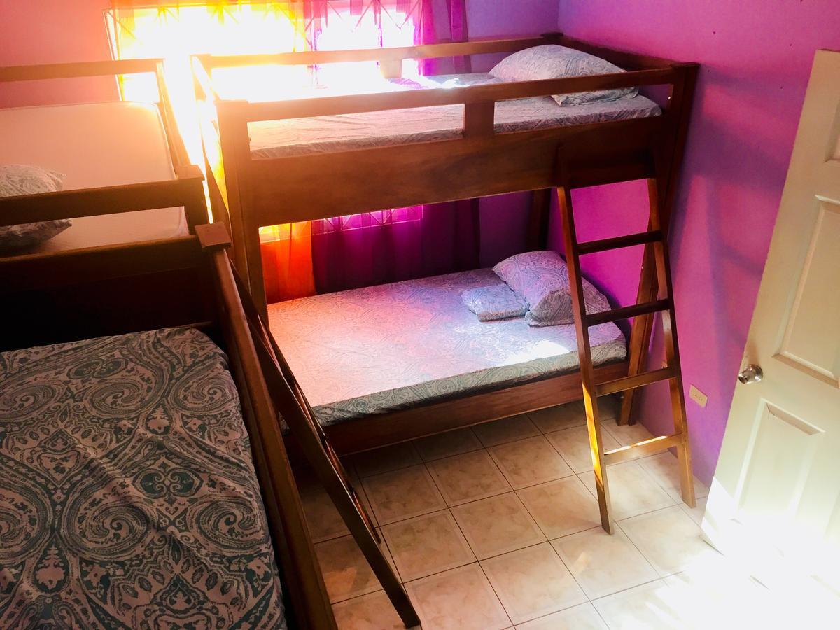 Yaad Hostel Montego Bay Exteriör bild