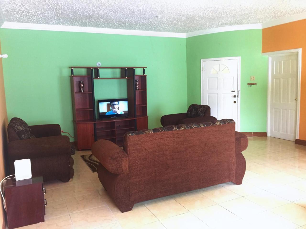 Yaad Hostel Montego Bay Exteriör bild